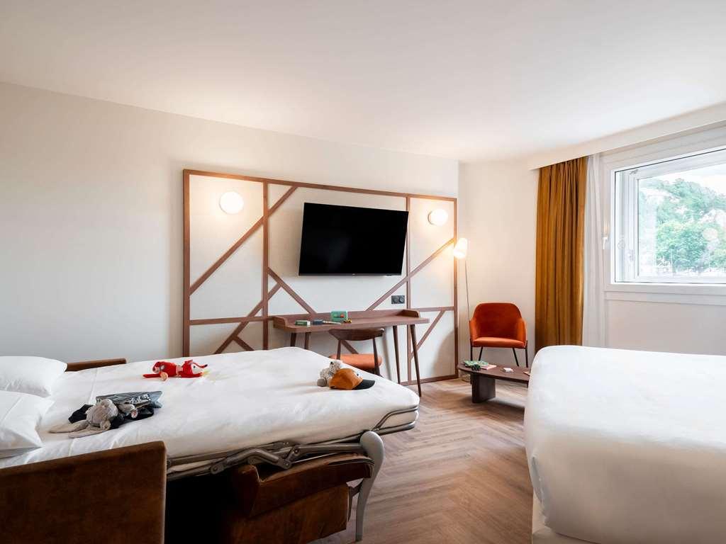Mercure Rouen Centre Champ De Mars Amenities photo