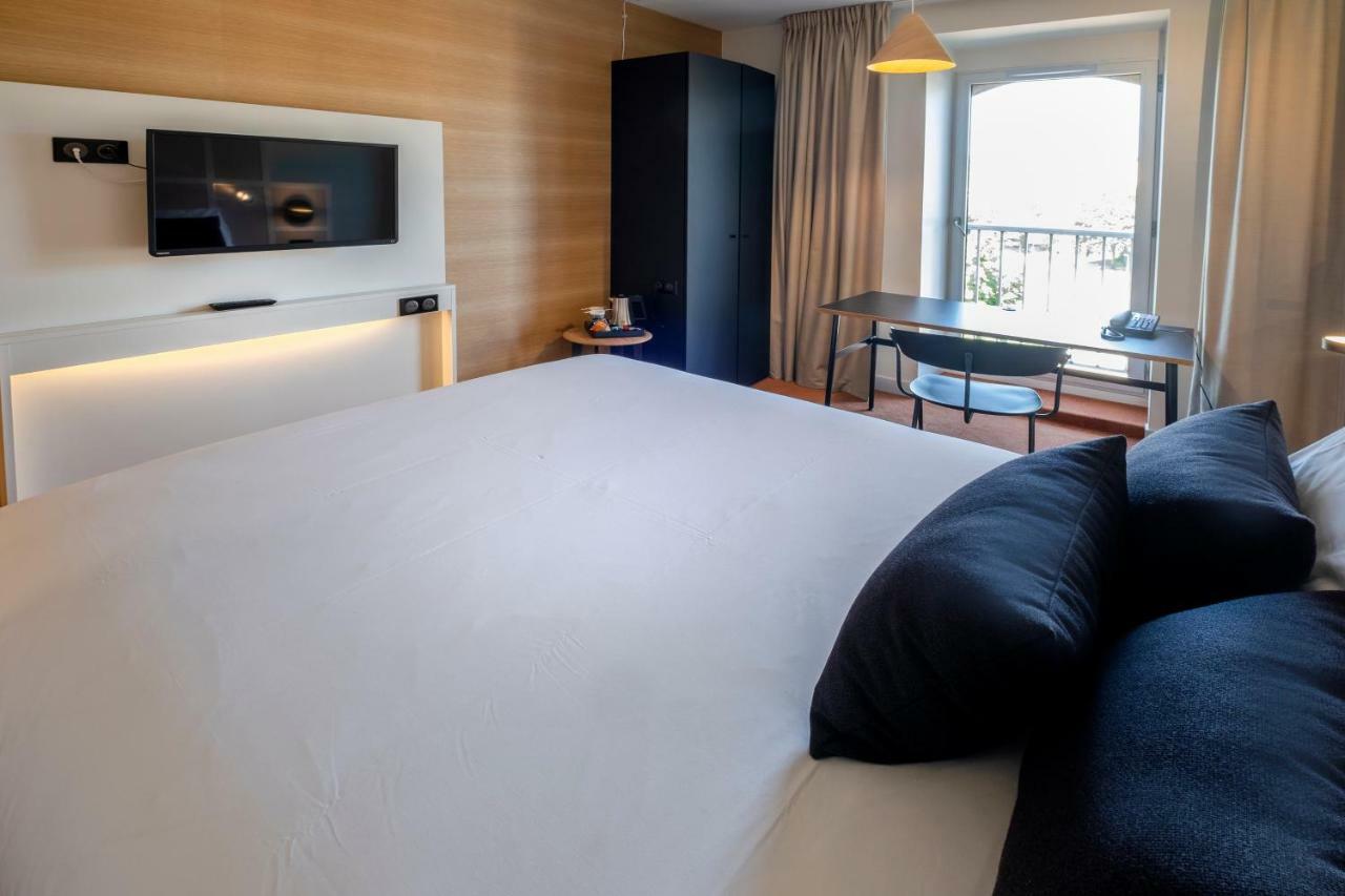 Mercure Rouen Centre Champ De Mars Exterior photo